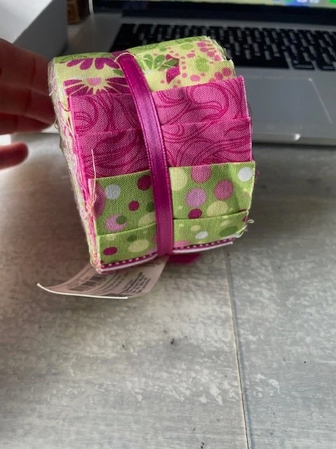 NWT Fabric Palette Jelly Roll Flutterby Lime Green Pink 20pc 2.5"x42" - Image 4 of 4