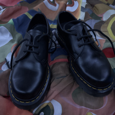 BRAND NEW, Doc martens 8053 LEATHER PLATFORM