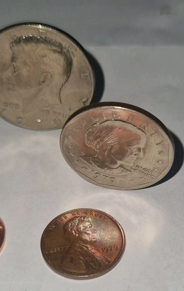 5× USA BANKFRISCH 1970-2025 D LETZTER CENT ALLE NEU 2× DOLLAR 2× CENT ,1× 50CENT - Bild 2 von 4
