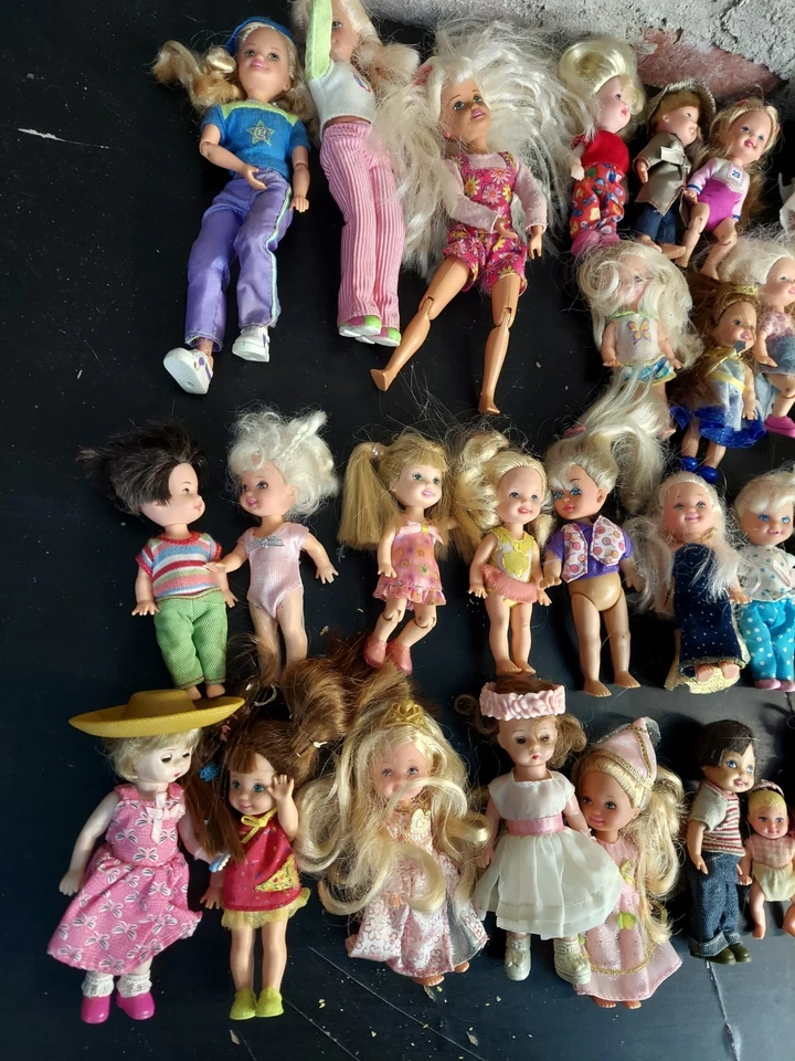 Lote de 30 Muñecas Mattel Barbie Chelsea & Friends Bebés Stacie Kelly Tommy Krissy Foto 2 de 3