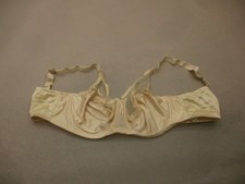 36D Wacoal Womens Beige Unlined Underwired Back Closure Lace Demi Bra 2F