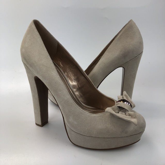 wide fit pumps size 8