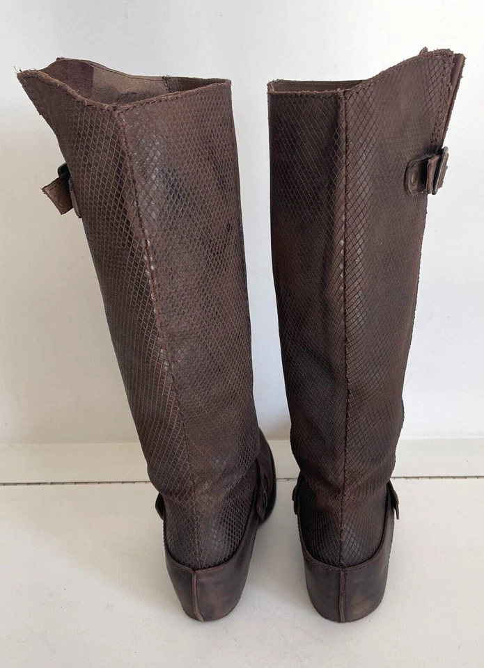 IKKS Mujer Marrón Alto Pull On Cuero Vestido Bota de Montar Talla 38 EE. UU. Talla 7.5 Foto 3 de 4