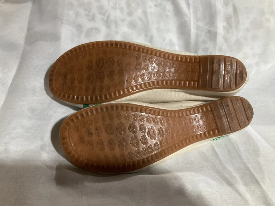 Zapatos chinos verdes tradicionales. Prob. Suela talla 9-9,5 medidas 10 1/2 Foto 3 de 3