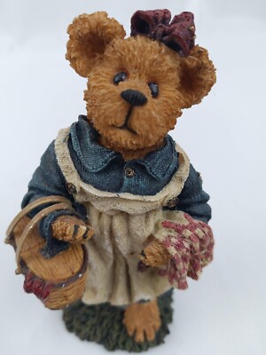 Boyds Bearstone Collection #02002-21 Molly B Berriweather Teddy Bears Picnic FOB
