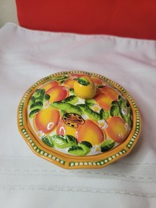 Temp-tations by Tara Figural a little over 6-1/4" Diameter Fruit Peach Pie Plate