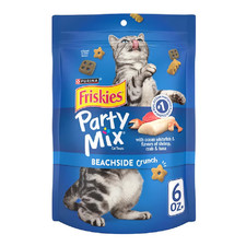 Purina Crunchy treats for Cat Variety Flavor 6 Ounce s