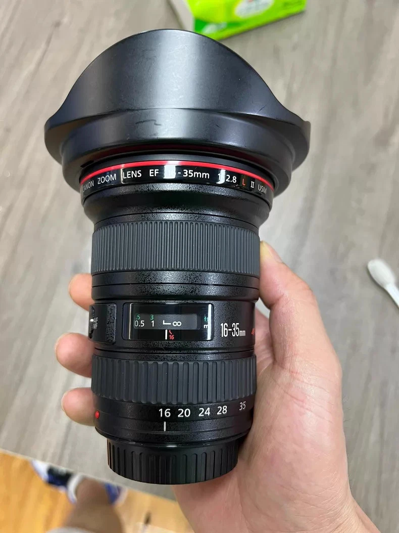 Canon f/2.8 Camera Lenses 16-35mm Focal for sale | eBay