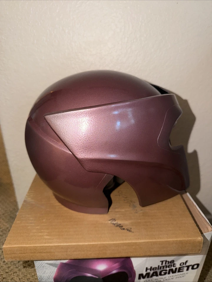 Windlass Studios - El casco de MAGNETO - Caja abierta 480/2006 Foto 4 de 4