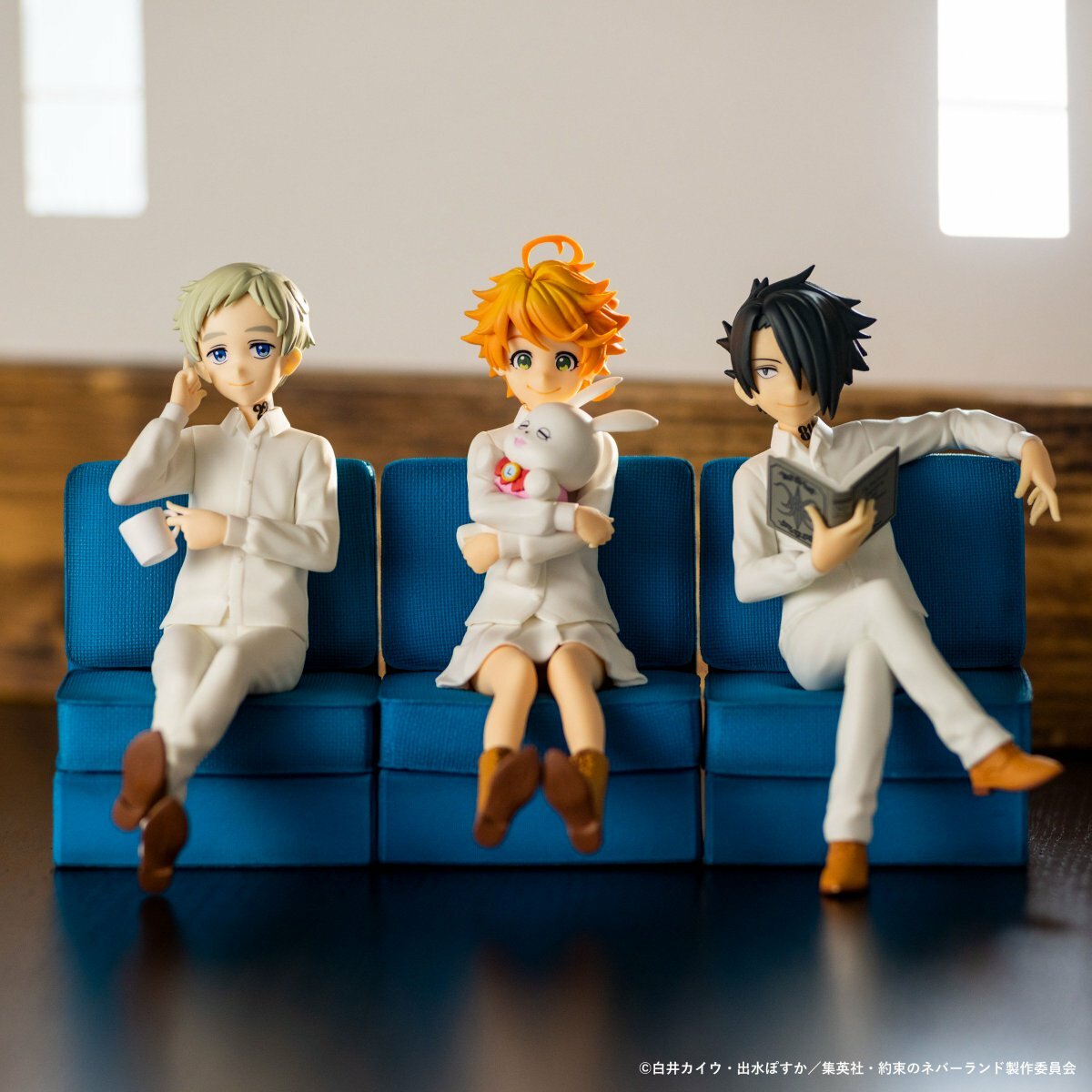 BINGFENG Les Figurines d'anime Promised Neverland Emma Ray Norman modèle  Statue Anime Jouets PVC poupée à Collectionner Jouet Cadeau pour Les  Enfants et Les Fans d'anime 3PCS