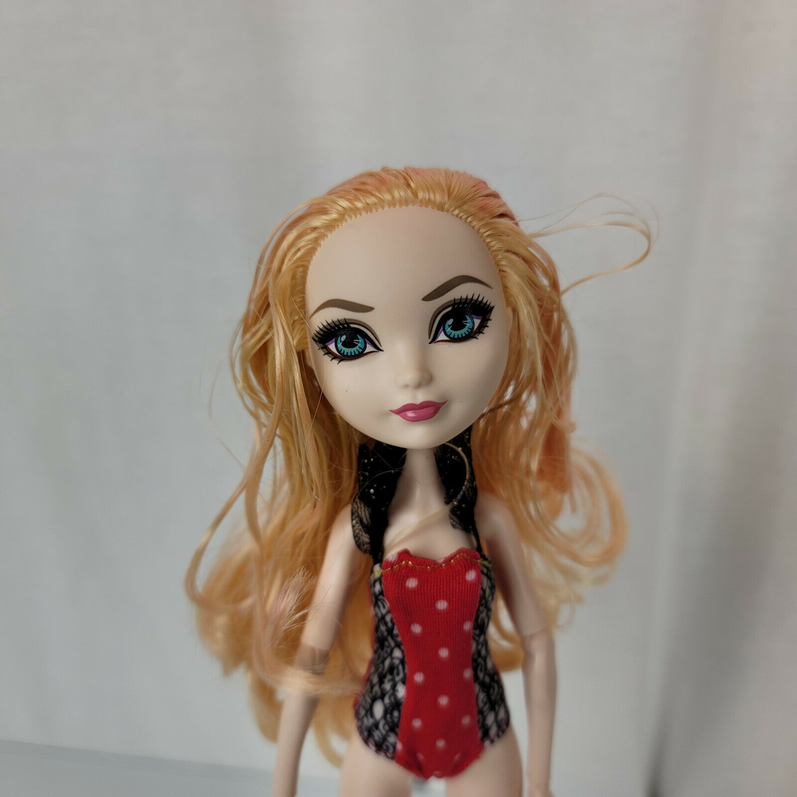 Boneca Ever After High Apple White Mirror Beach, Cacareco Mattel Usado  59562026