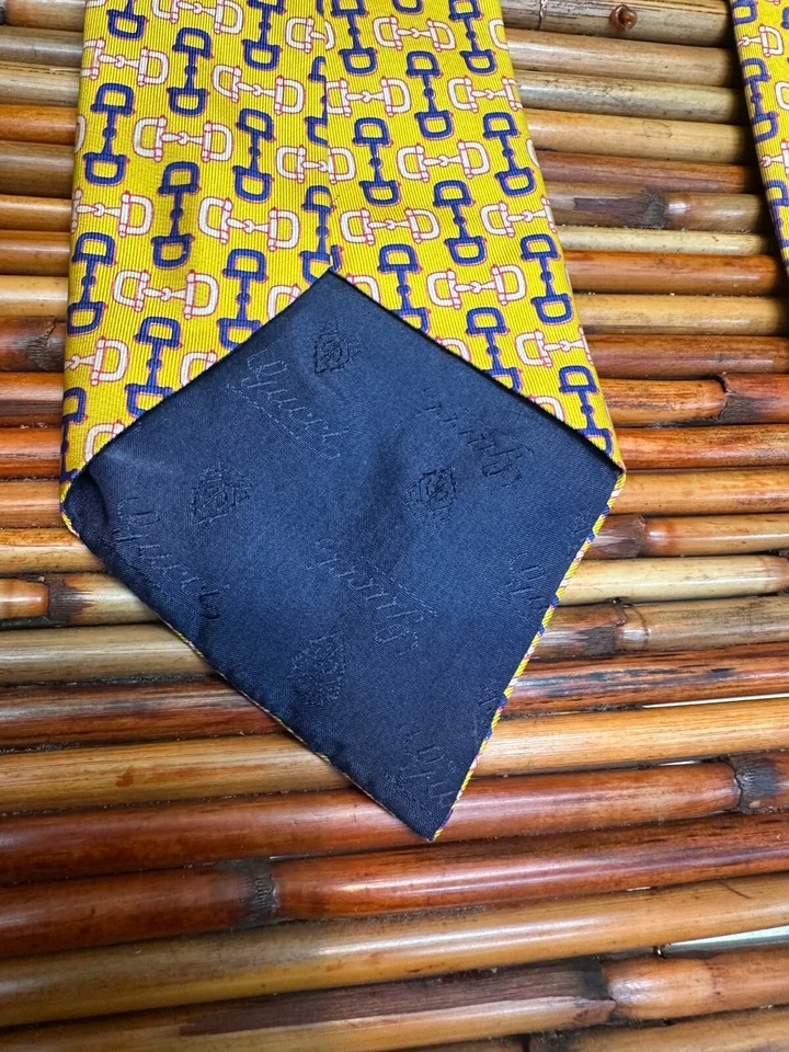 Corbata GUCCI Diseñador Amarillo Horse Bit 100% Seda ITALIA 58" Foto 3 de 4