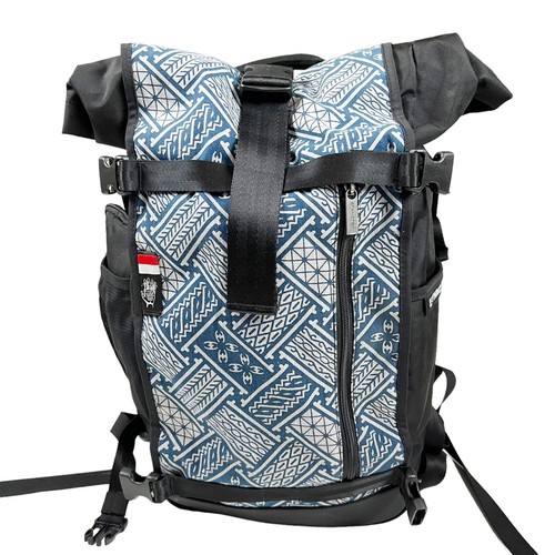 Ethnotek Roll Top Backpack Bag Travel Pack Hiking Blue Weave Pattern Super Clean