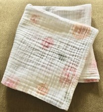 Amazing Baby Muslin Swaddle Flowers Blanket Punk And White 41x41 Preowned