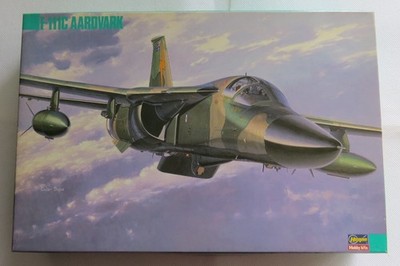 Hasegawa 1/72 General Dynamics RAAF F-111C Aardvark Model Kit 04033 K133