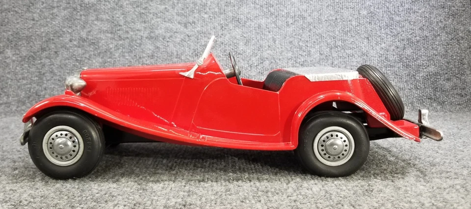 DOEPKE MODEL TOYS MG ROADSTER COCHE DE JUGUETE DIECAST GRANDE BIEN HECHO ROJO Foto 3 de 4