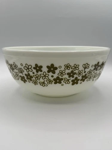 Vintage Pyrex Spring Blossom Crazy Daisy Mixing Bowl 4qt Style 404 - RARE!