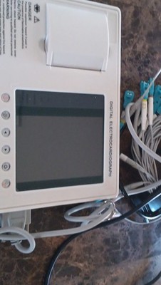 Digital Electrocardiograph ECG Machine with Printer & Lithium Battery