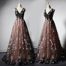 Elegant Grey Evening Dresses Deep V Neck Lace Floral Applique Sequins Prom Gowns