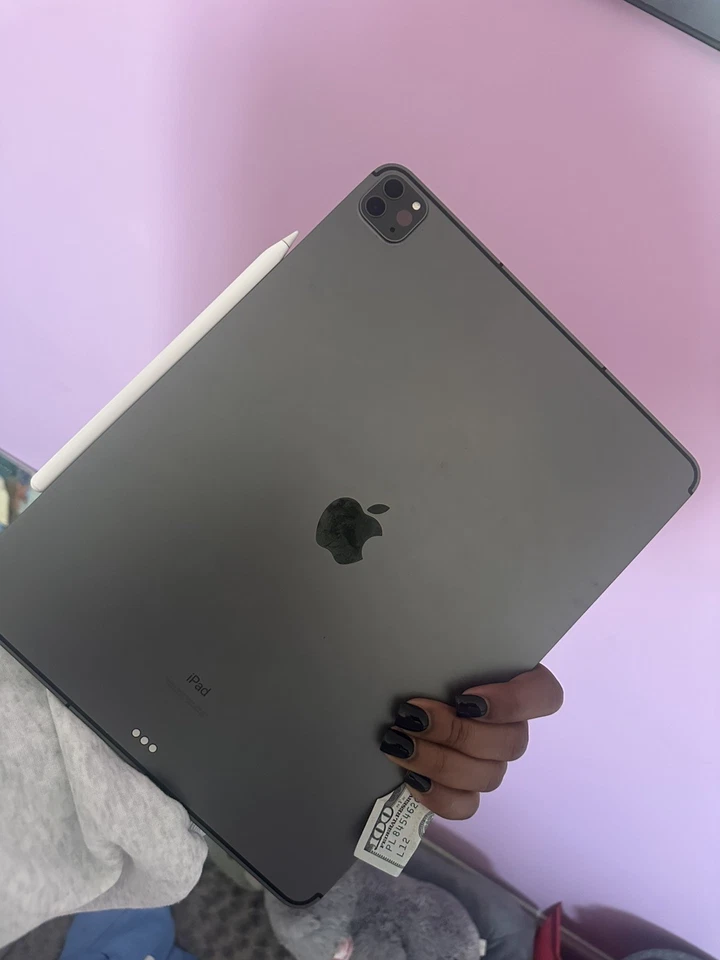 Apple iPad Pro 12.9-inch (5th Generation) 256GB Wi-Fi Cellular Tablet - Image 3 of 3