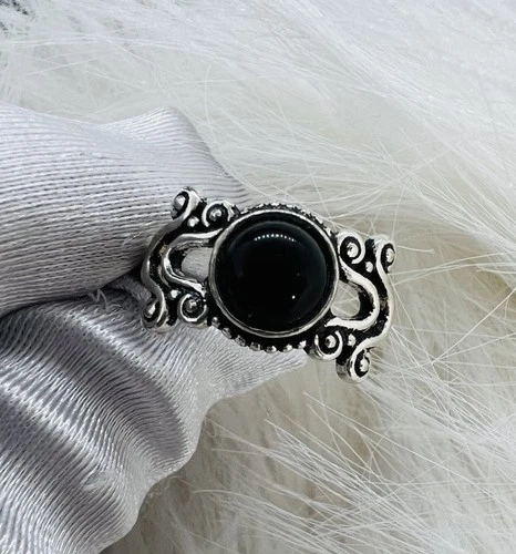 Estate Find Vintage Oval Black Onyx Ring 925 Sterling Silver Sz 5 Gemstone Gift