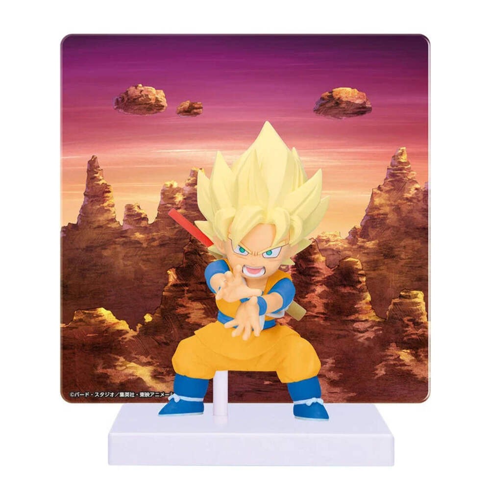 Figurine Goku Dragon Ball DAIMA 7cm avec son panel décor de 13cm pour collectionneurs