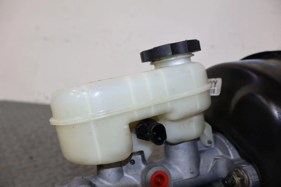 98-04 雪佛兰 C5 Corvette 动力制动助推器 带主缸 (74K 英里) — 第 3/4 张图片