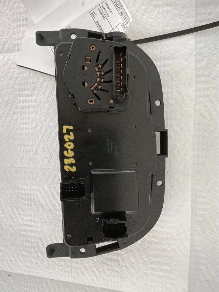 2005 06 07-09 庞蒂亚克蒙大拿州温度控制带后交流 | OPT C69 & C60 — 第 4/4 张图片