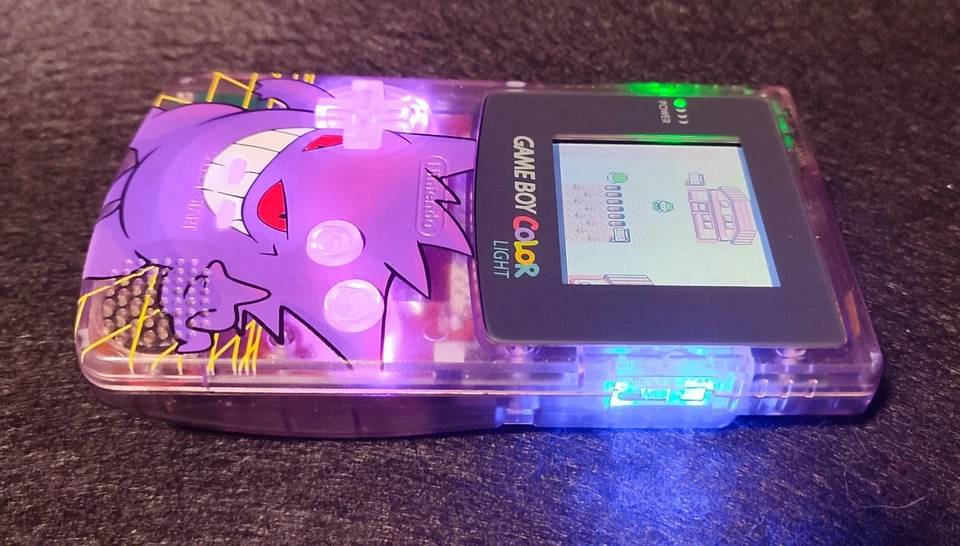 NINTENDO GAME BOY COLOR - IPS 2.2" - POKÉMON GENGAR EDITION - NUOVO - Immagine 3 di 4