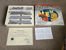Hornby R2195M B.R. "The Master Cutler" Train Pack Limited Edition Boxed