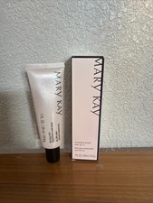Mary Kay Foundation Primer Sunscreen Broad Spectrum SPF 15 ~ NIB FRESH 2028