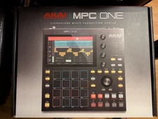 Akai MPC One Standalone Midi Sequencer / DAW