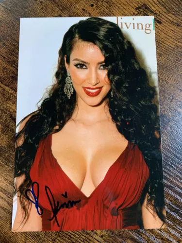 Kim Kardashian hand signed 4x7 photo with COA