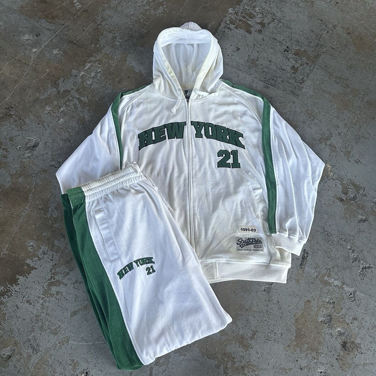 NWT Vintage Y2K Southpole White New York Velour Track Suit NWT Vintage Y2K Southpole White New York Velour Track Suit