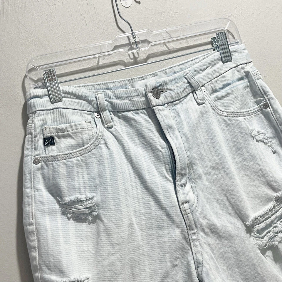 Pantalones cortos de mezclilla de tiro alto KAN CAN para mujer a rayas ligeras lavado desgastado dobladillo crudo 7 Foto 2 de 4