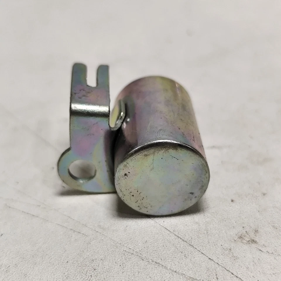 Condensador de encendido original Honda CA105 T C100 CA100 NUEVO P/N 30250-001-103 FABRICANTE DE EQUIPOS ORIGINALES Foto 2 de 4