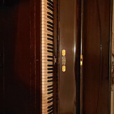 Osbert Upright Piano 88-Key Keyboard, Black Colour, Ebony Finish