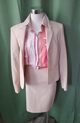 Super chic_elegantes Kostüm von Apart_Gr. 34
