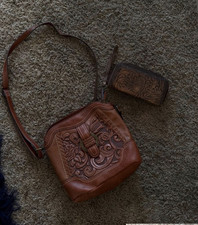Brown Tooled Floral Western Crossbody Bag Purse w/ Buckle Zip Coin Purse