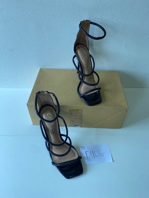 Carvela Riemchen High Heels in Schwarz UK 7 EUR 41 (F906)