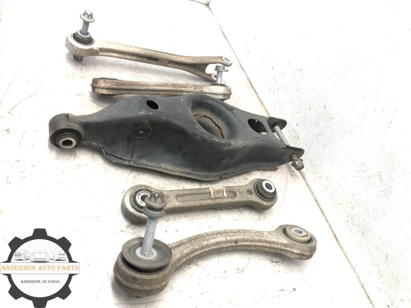 2014-2020 MASERATI QUATTROPORTE RIGHT PASSENGER REAR CONTROL ARM SET OEM