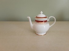 Royal Grafton Majestic Maroon Small Teapot 1 Pint Capacity Fine Bone China