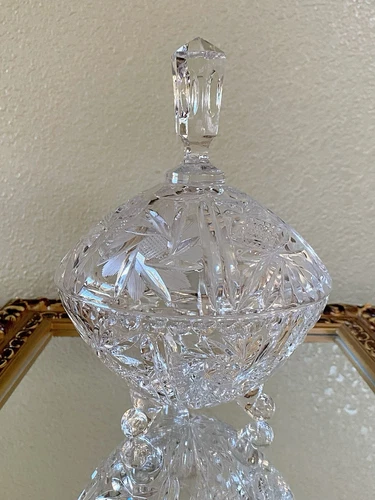 Vtg Large Crystal Candy Dish With Lid -3 Footed Round Nut Bowl Heavy Vanity Dish