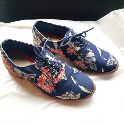 US Size 6 Gap Floral Print Navy Canvas Oxfords
