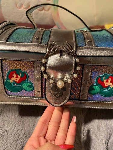 RARE Alice im Wunderland Limited Set Spectrum Vegan Makeup Brush Disney Brushes