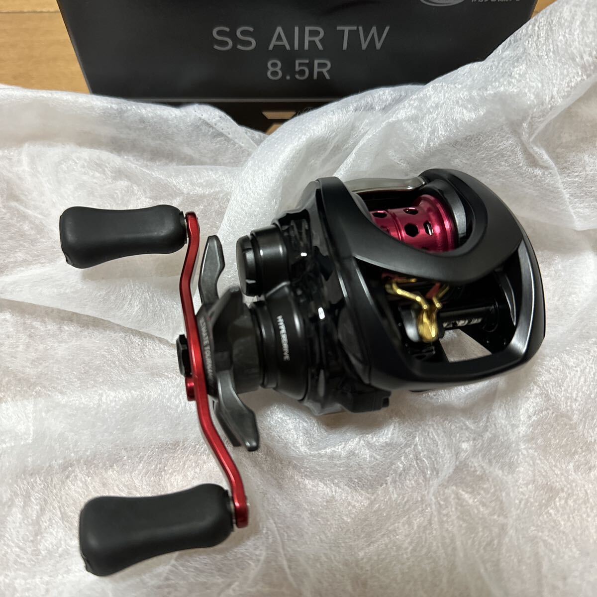 Daiwa SS AIR TW 8.5R Baitcasting Reel Fishing | eBay