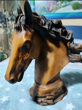 Statua in legno la figurante testa di cavallo