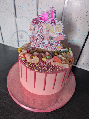 Barbie inspirierter individueller 3D Glitzer Shaker Cake Topper beliebiger Name und Alter. 