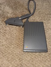 Macintosh HDI-20 External 1.4MB Floppy Disk Drive Apple M7781