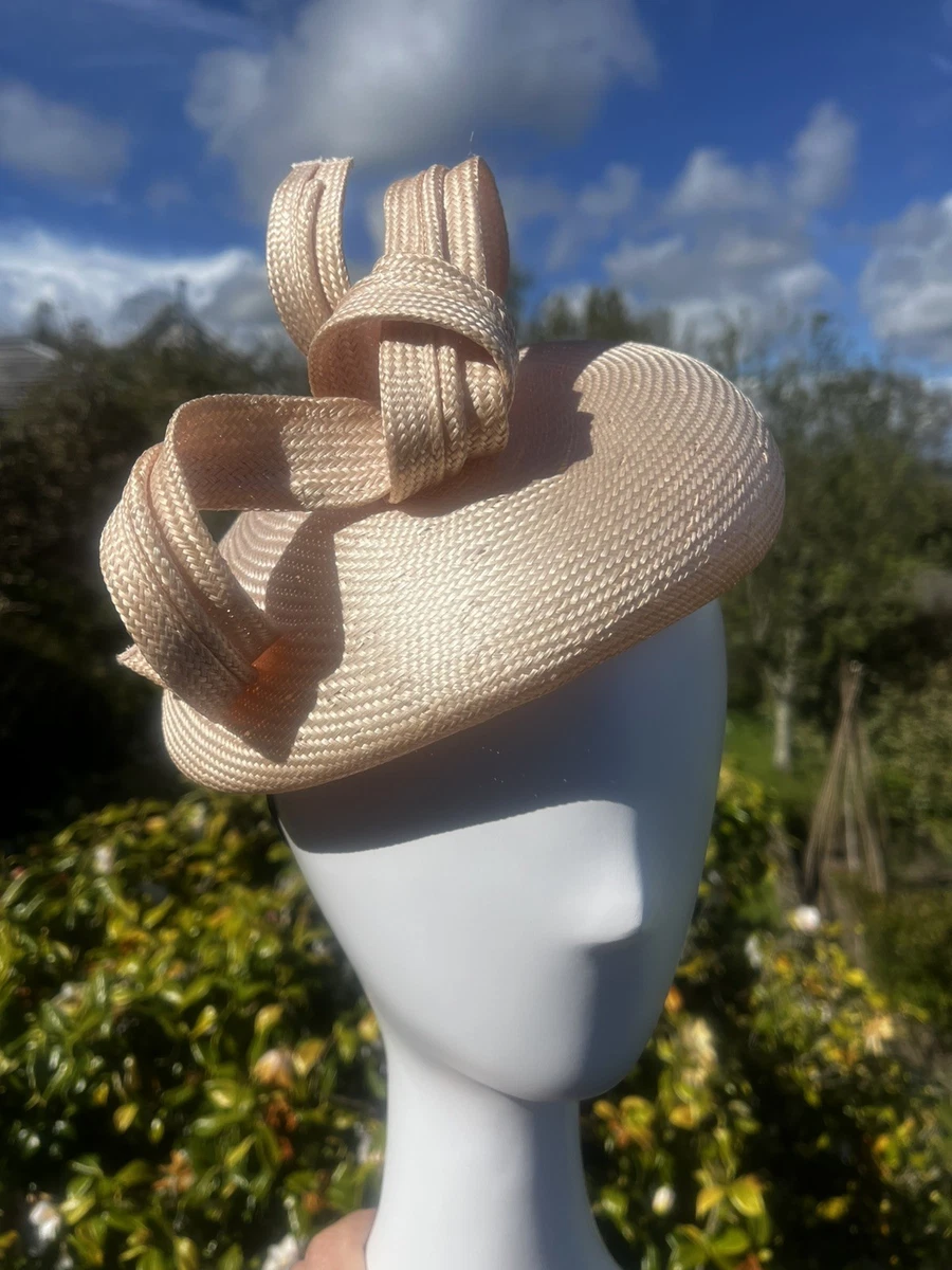 Vintage Light Beige Whiteley Hat made in England Whiteley Made In England Brown Fur Felt Perforated Fedora  main image 2